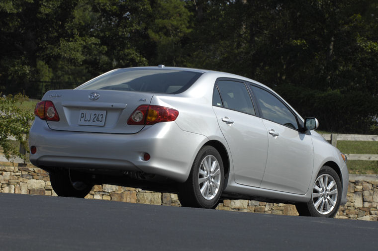 2009 Toyota Corolla XLE Picture