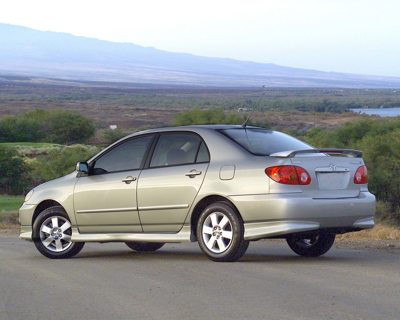 Toyota Corolla Desktop Wallpaper