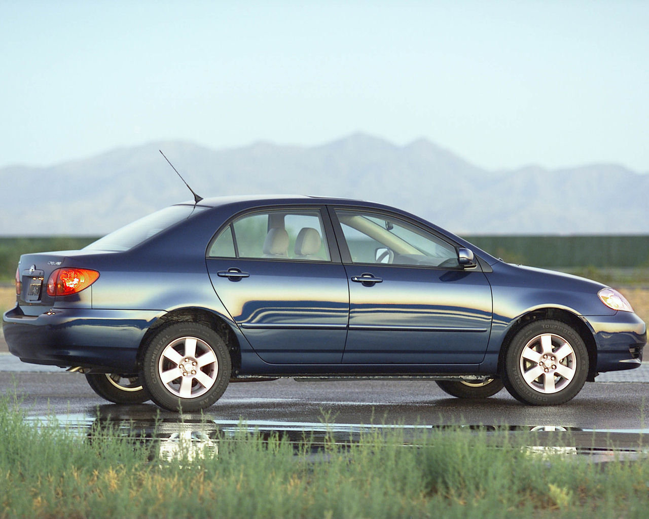 Toyota Corolla Desktop Wallpaper