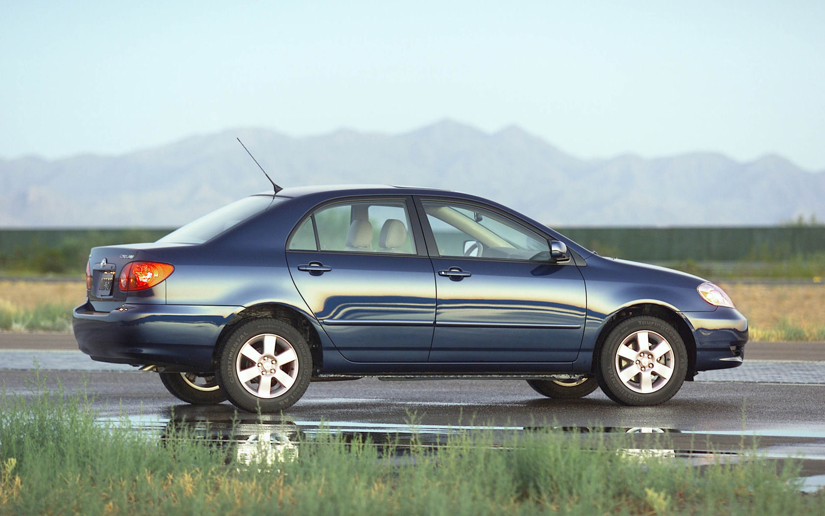 Toyota Corolla Desktop Wallpaper