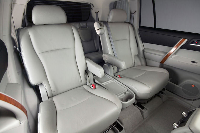 2008 Toyota Highlander Interior Picture