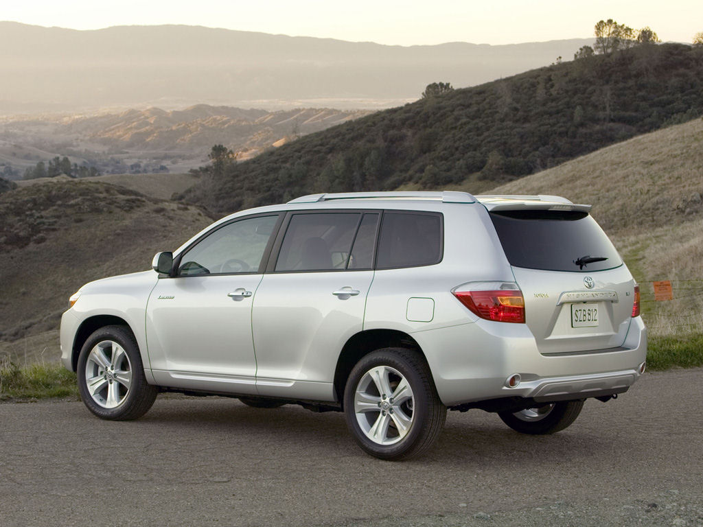 Toyota Highlander Desktop Wallpaper