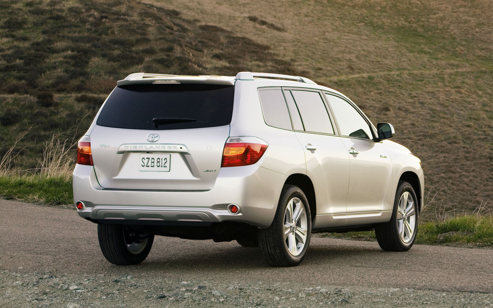 Toyota Highlander Desktop Wallpaper