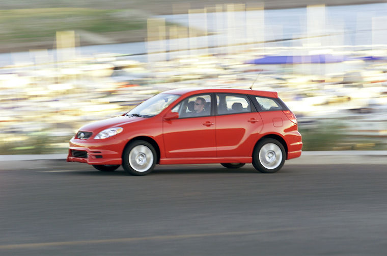 2003 Toyota Matrix Picture