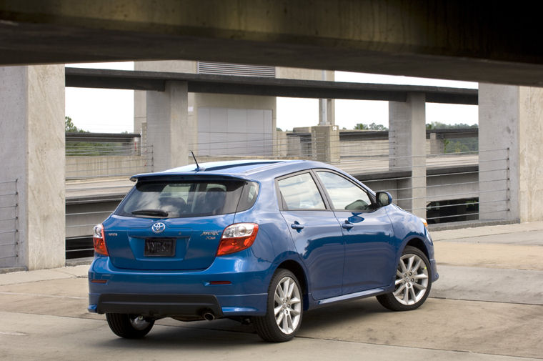 2009 Toyota Matrix XRS Picture