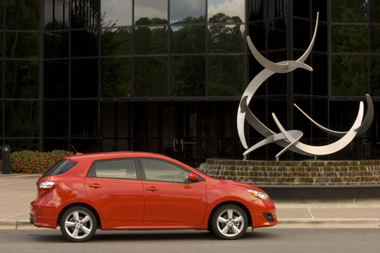 2009 Toyota Matrix S Picture