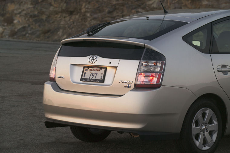 2004 Toyota Prius Picture