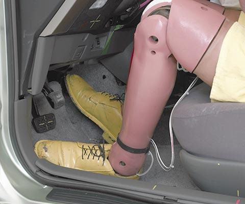 2008 Toyota Prius IIHS Frontal Impact Crash Test Picture