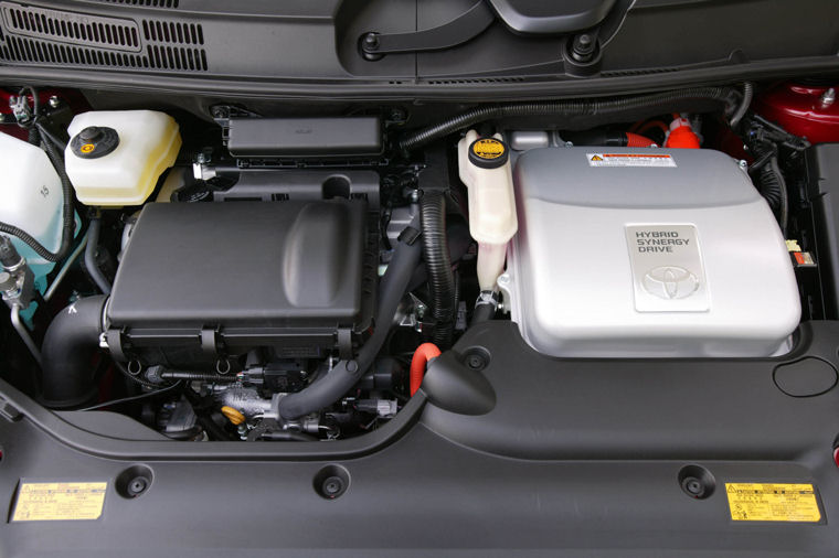 2009 Toyota Prius 1.5L 4-cylinder Hybrid Engine Picture