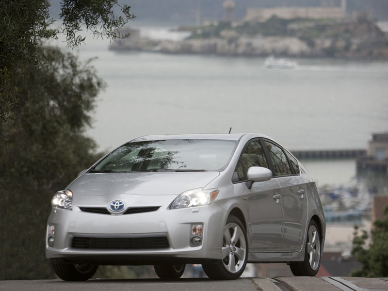 Toyota Prius Desktop Wallpaper