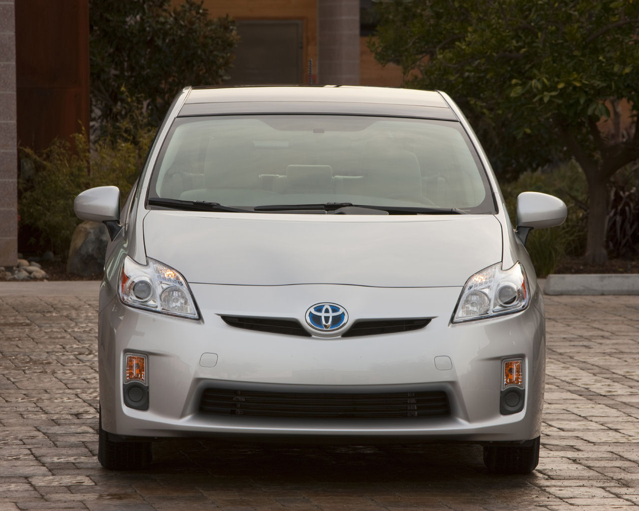 Toyota Prius Desktop Wallpaper