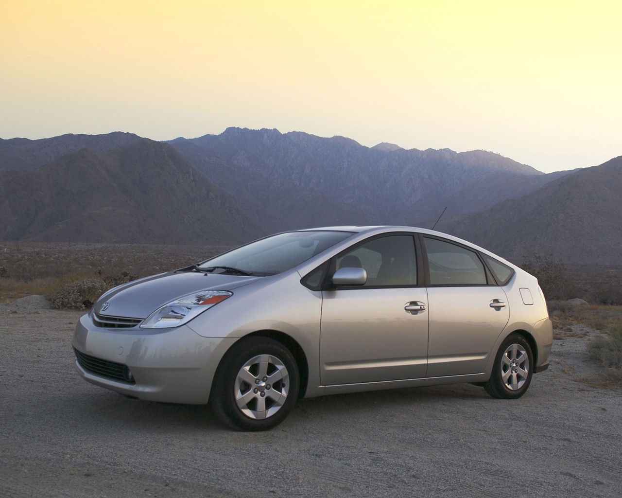 Toyota Prius Desktop Wallpaper