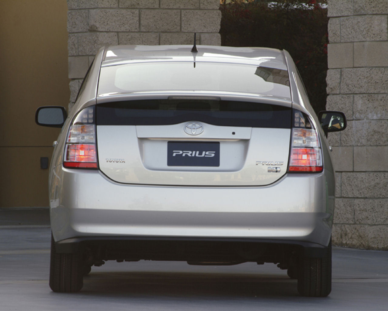 Toyota Prius Desktop Wallpaper