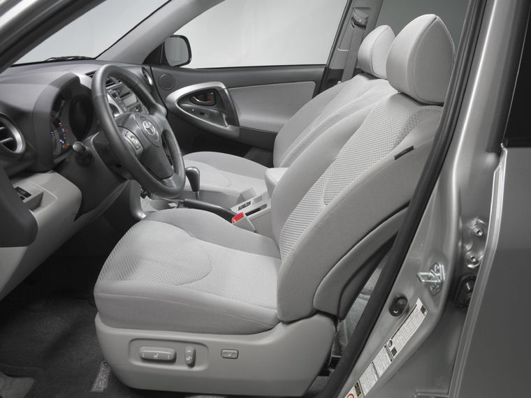 2006 Toyota RAV4 Front Seats Picture