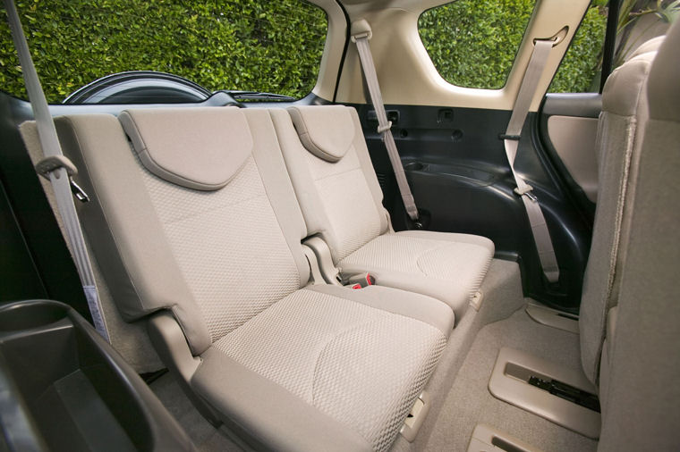 2006 Toyota RAV4 Limited 3rd Row Seats Picture