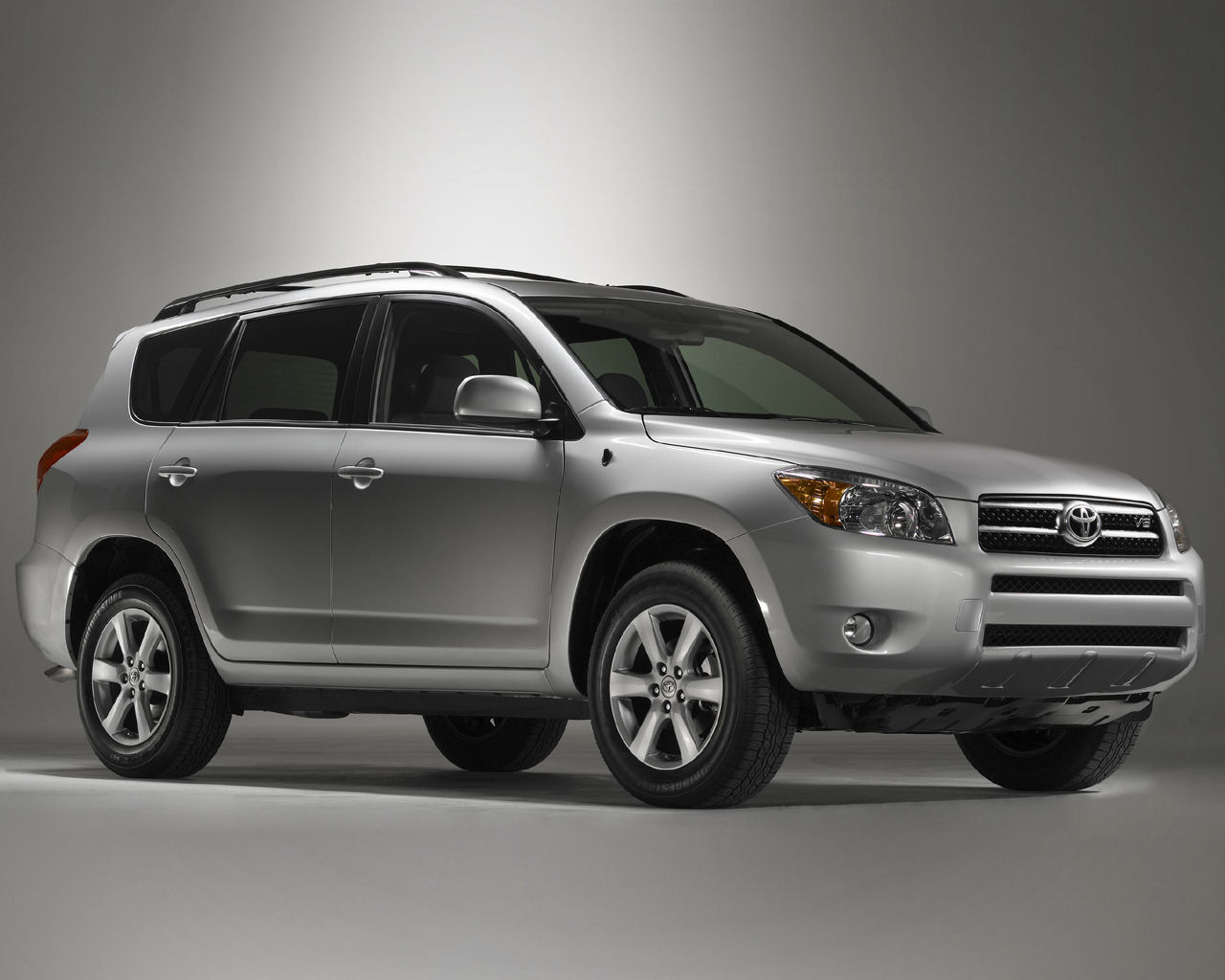 Toyota RAV4 Desktop Wallpaper