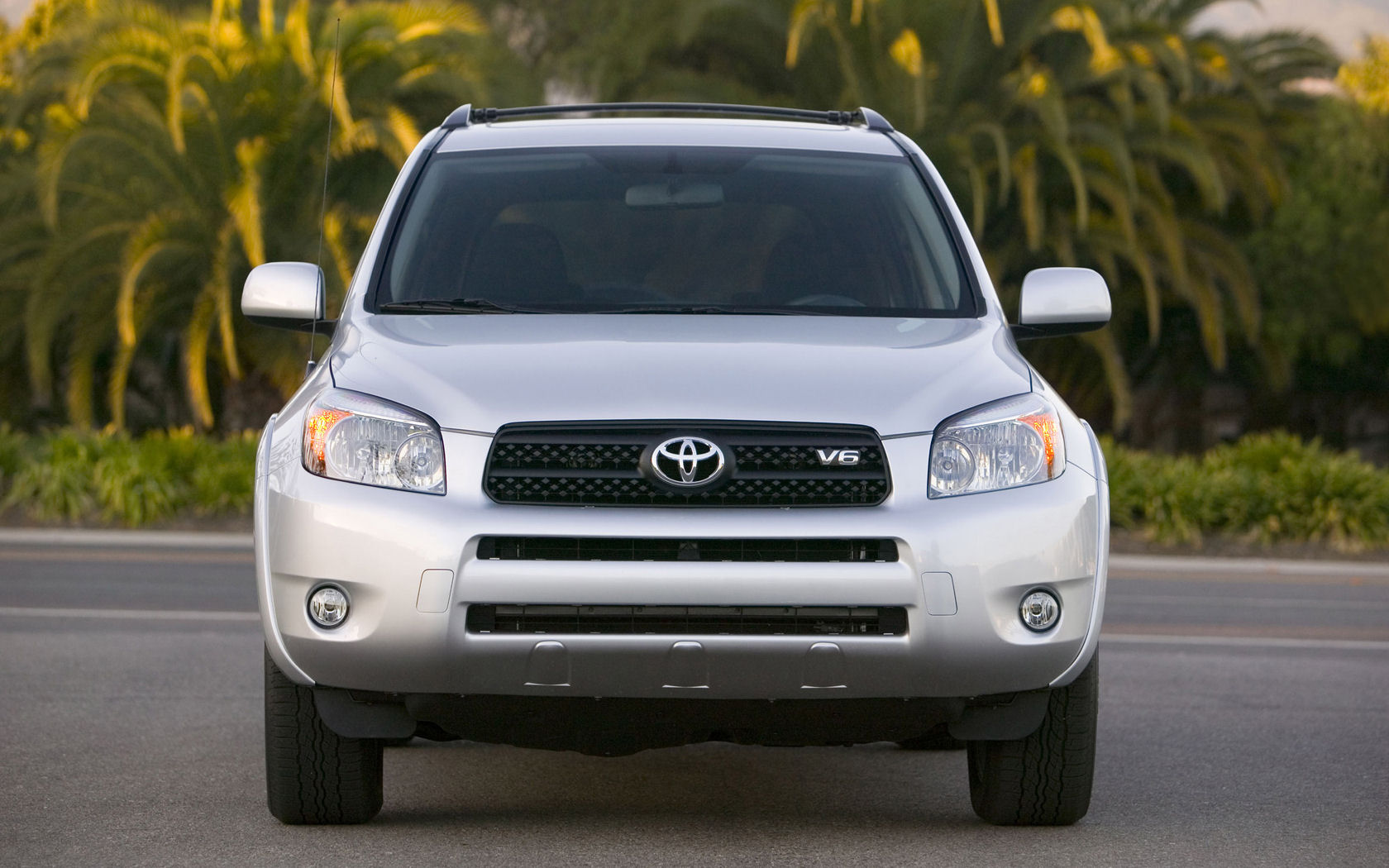 Toyota RAV4 Desktop Wallpaper