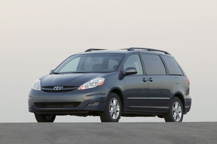 2009 Toyota Sienna Picture