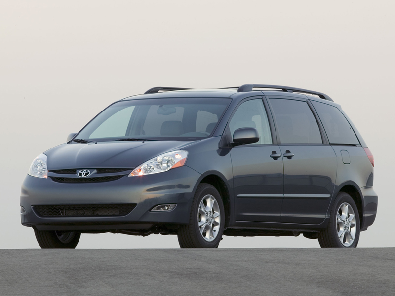 Toyota Sienna Desktop Wallpaper