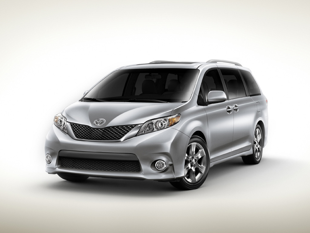 Toyota Sienna Desktop Wallpaper