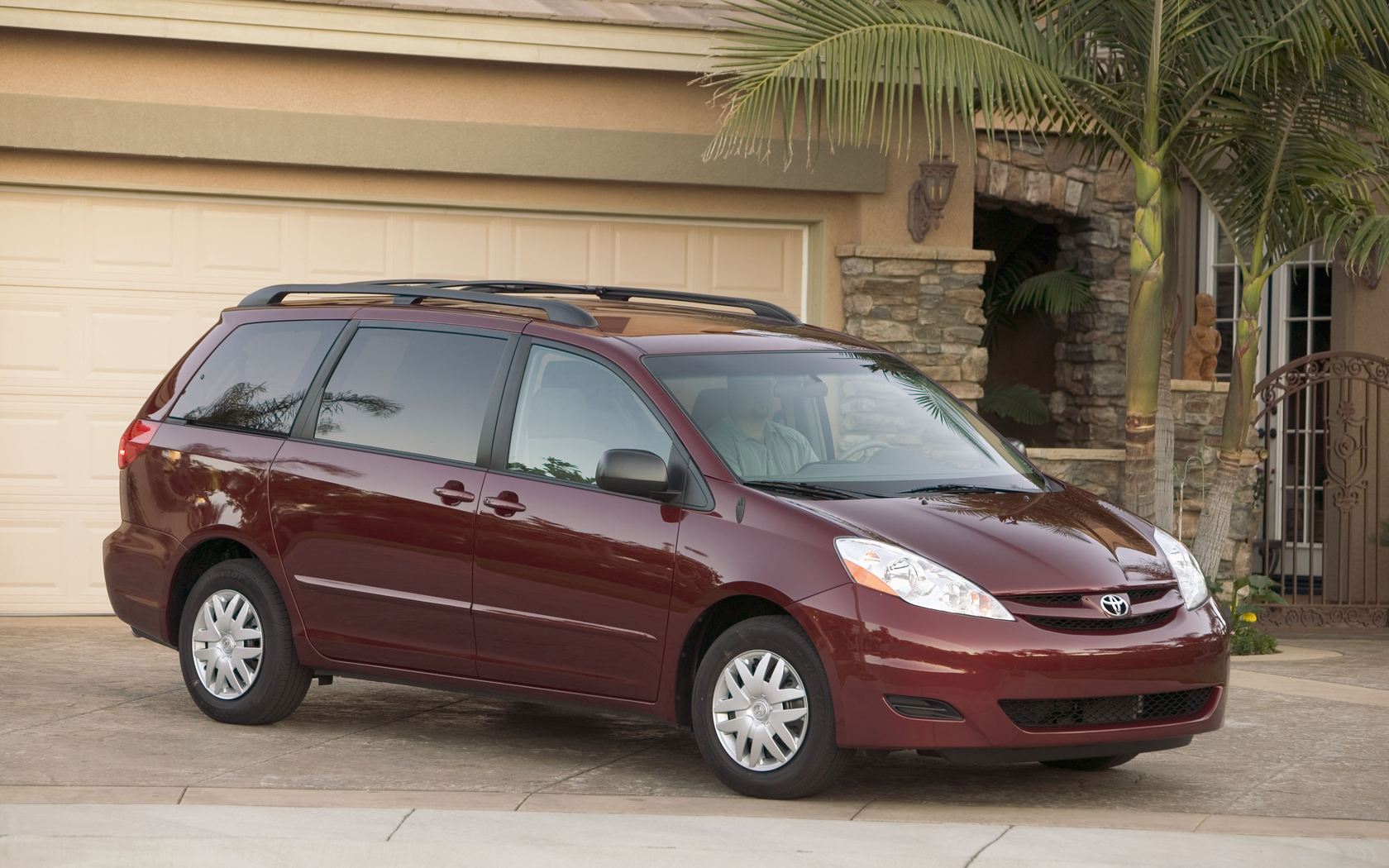 Toyota Sienna Desktop Wallpaper