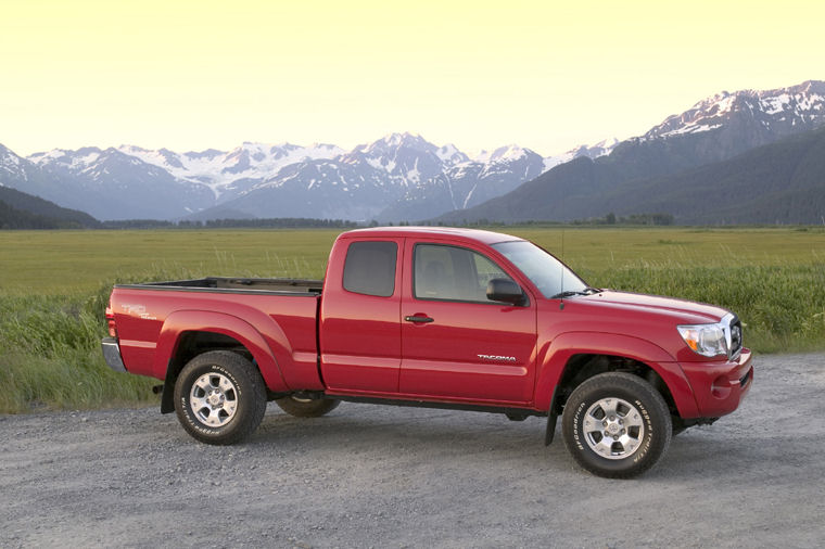 2005 Toyota Tacoma Access Cab AWD Picture