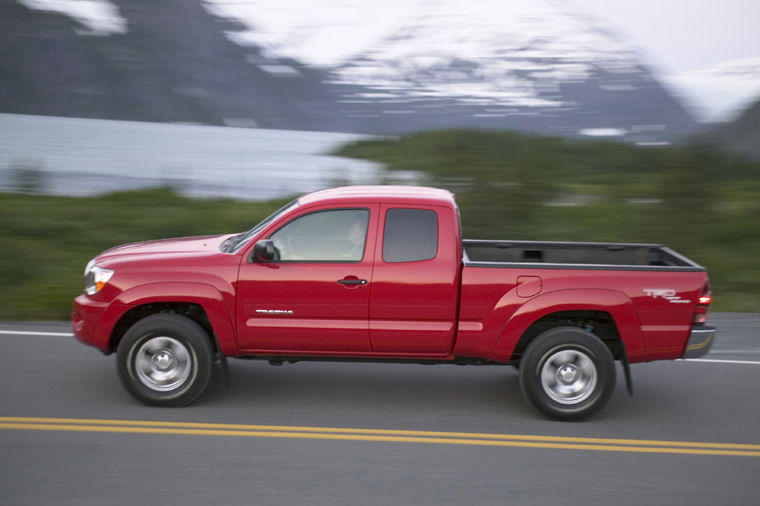 2005 Toyota Tacoma Access Cab AWD Picture