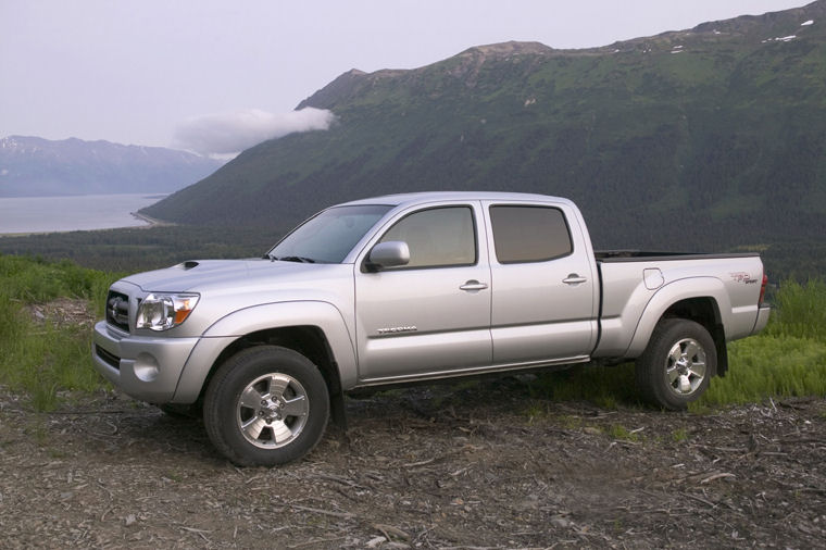 2005 Toyota Tacoma Double Cab AWD Picture