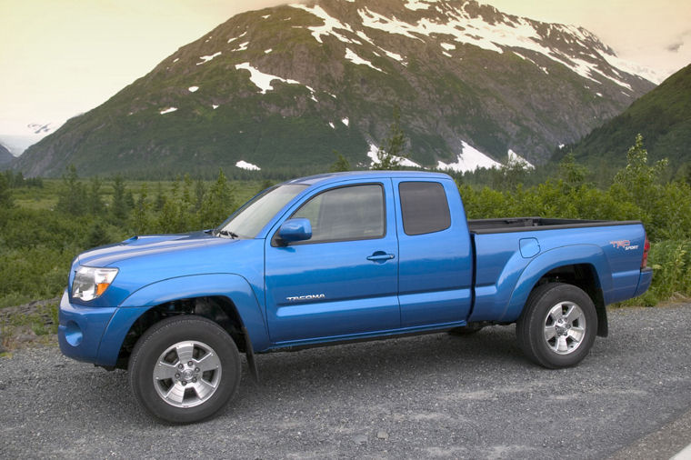 2008 Toyota Tacoma PreRunner Access Cab Picture