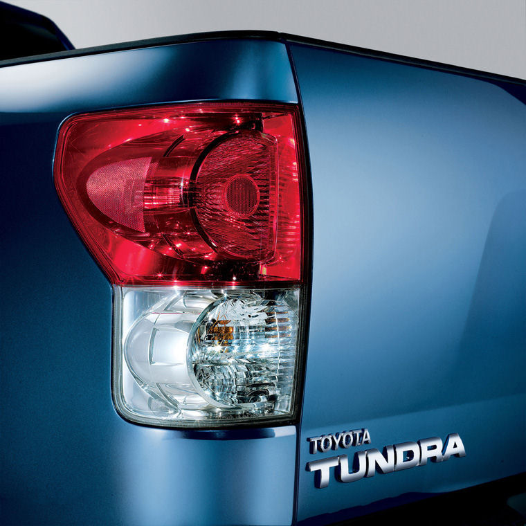 2009 Toyota Tundra Double Cab Tail Light Picture