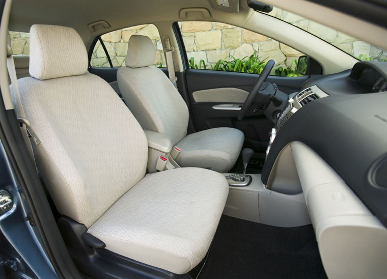 2007 Toyota Yaris Sedan Front Seats Picture