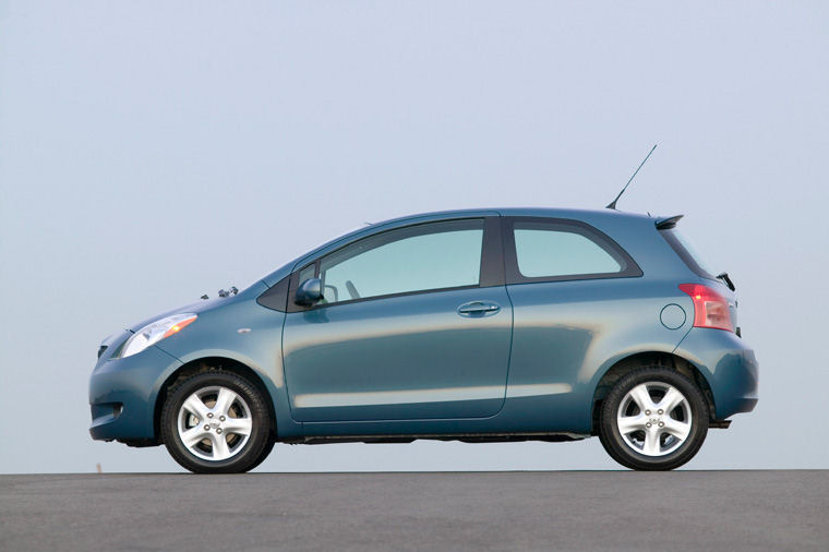 2007 Toyota Yaris Hatchback Picture