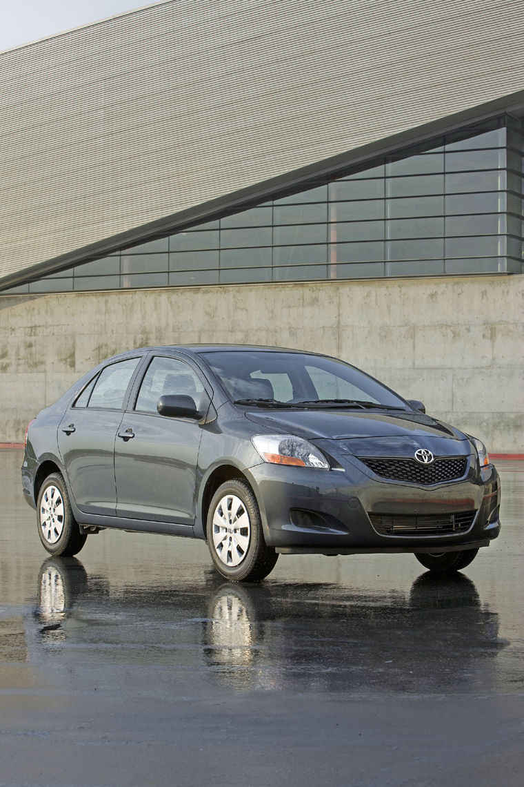 2010 Toyota Yaris Sedan Picture