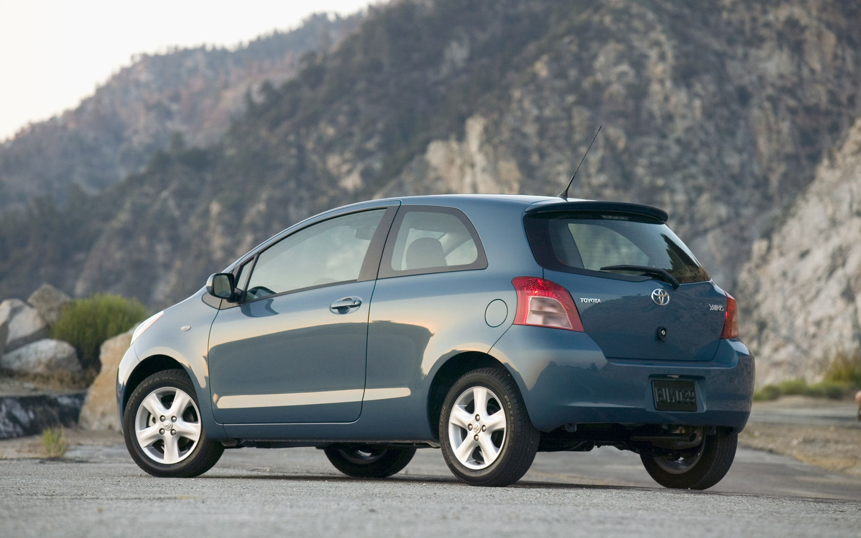 Toyota Yaris Desktop Wallpaper