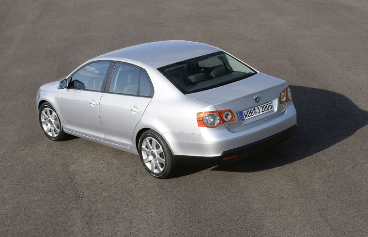 2005 Volkswagen Jetta Picture