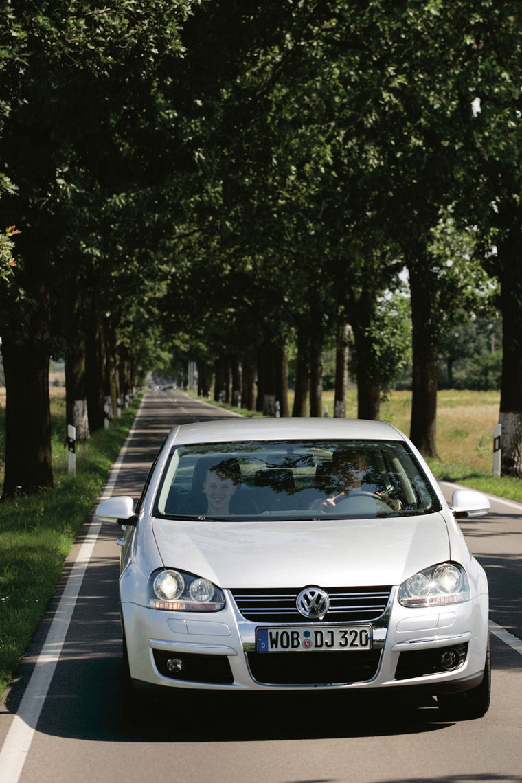 2005 Volkswagen Jetta Picture