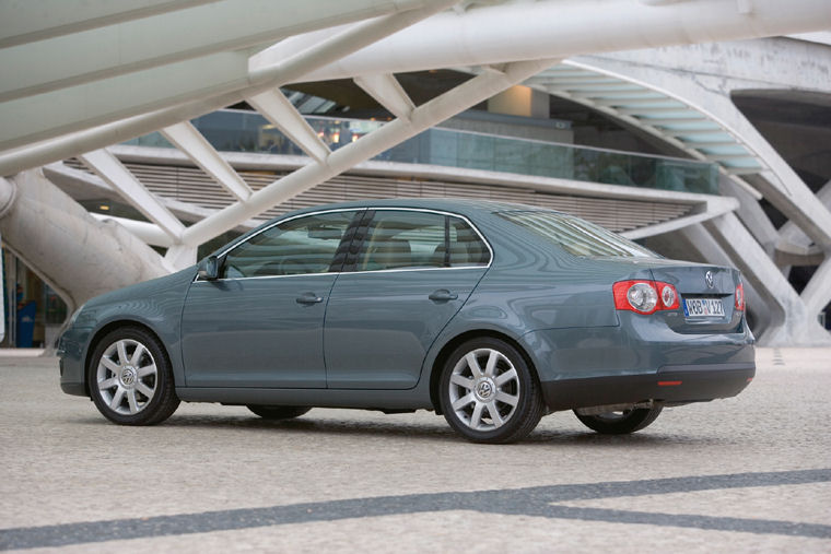 2005 Volkswagen Jetta Picture