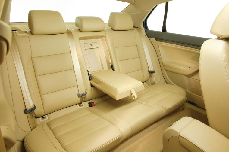 2006 Volkswagen Jetta Rear Seats Picture