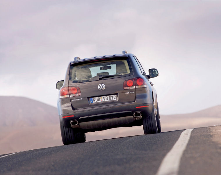 2008 Volkswagen Touareg V10 TDI Picture