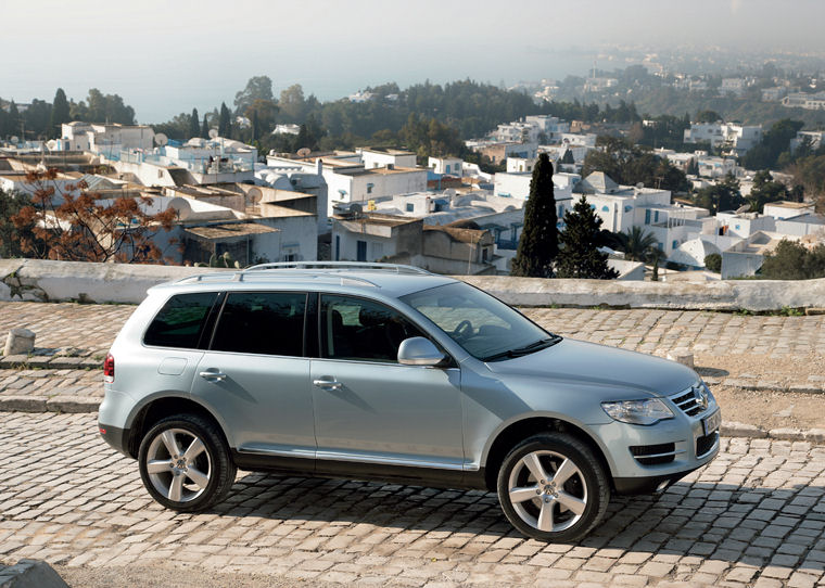 2008 Volkswagen Touareg V10 TDI Picture