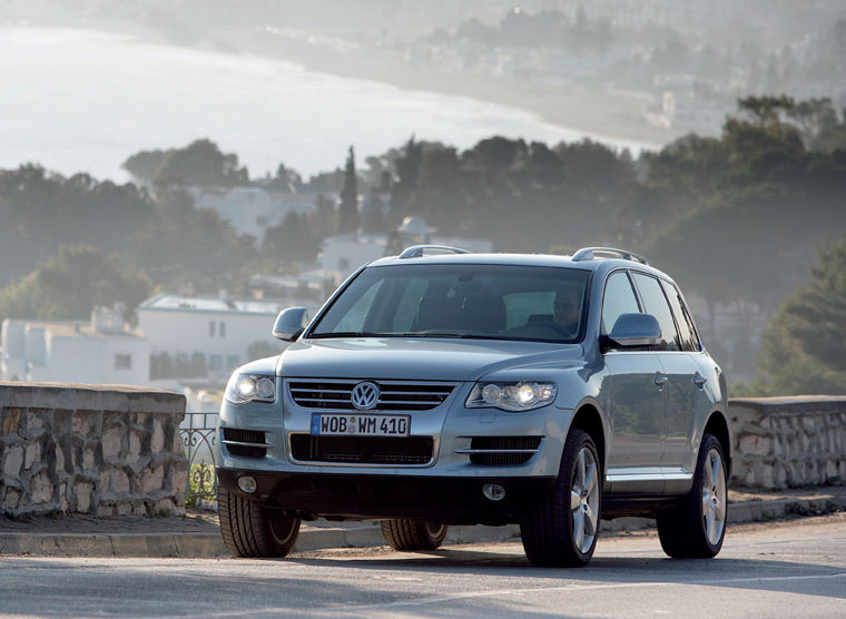 2008 Volkswagen Touareg V10 TDI Picture