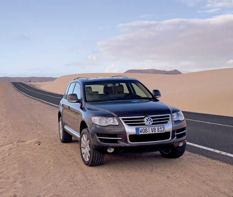 2008 Volkswagen Touareg V10 TDI Picture