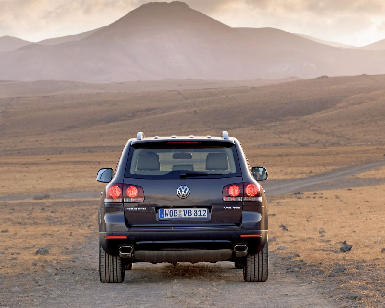 Volkswagen Touareg Desktop Wallpaper