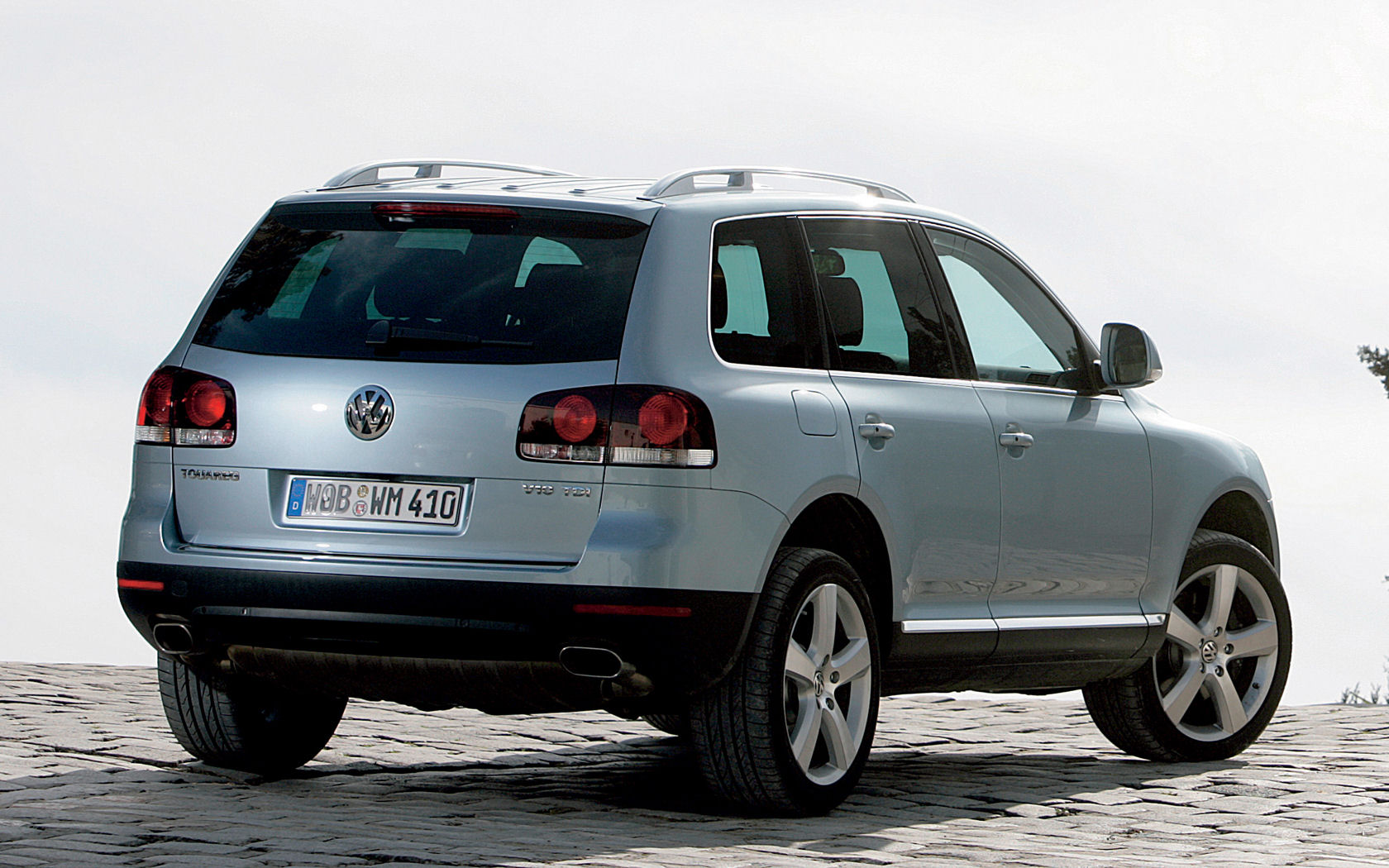 Volkswagen Touareg Desktop Wallpaper